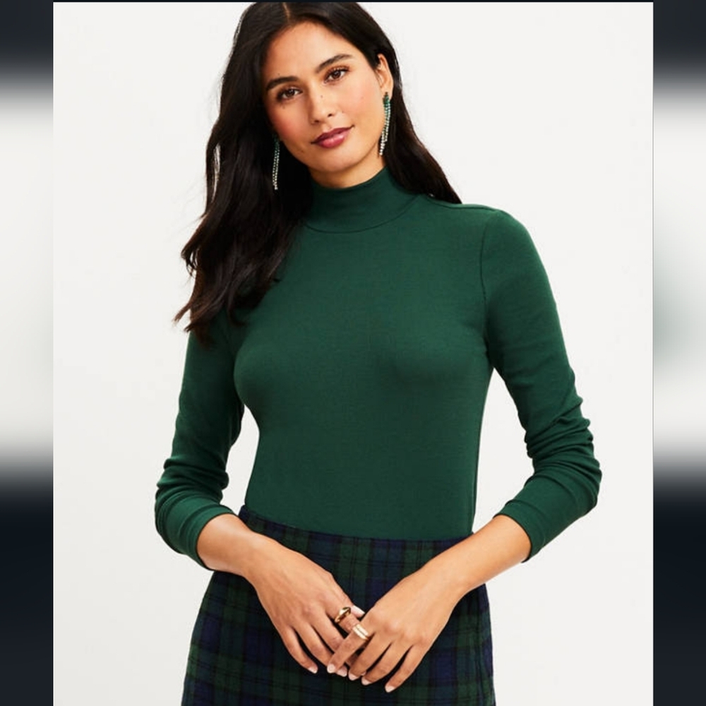 LOFT Green Turtleneck Sweater